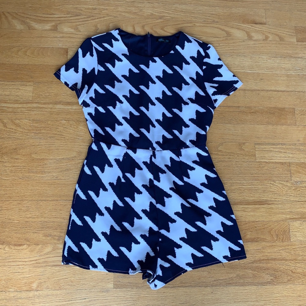 Navy & white pattern romper